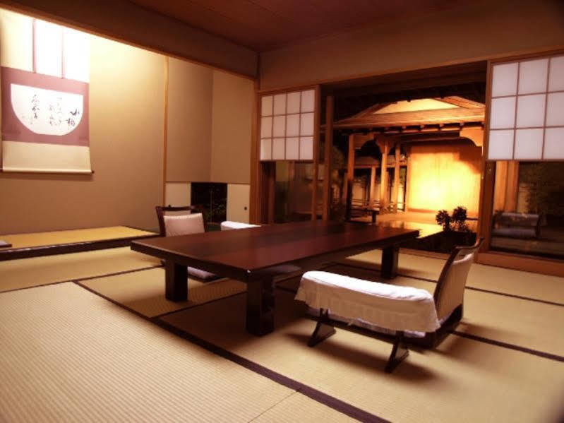 Atamisekitei Annex Sakuragaokasaryo Hotel Atami  Bagian luar foto